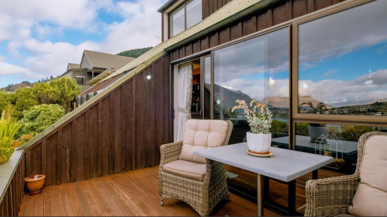 4 Bedroom Home, Unlimited Wifi, Fantastic Lake Views With Private Balcony Queenstown Extérieur photo